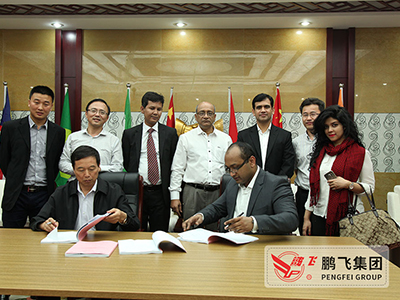 董事长王家安与孟加拉客户签订订单合同